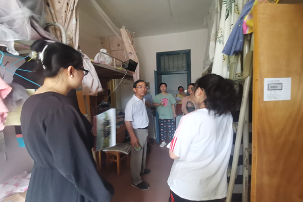 807eddbdbe64490aafb5b490064a31b2.png 周光明.png