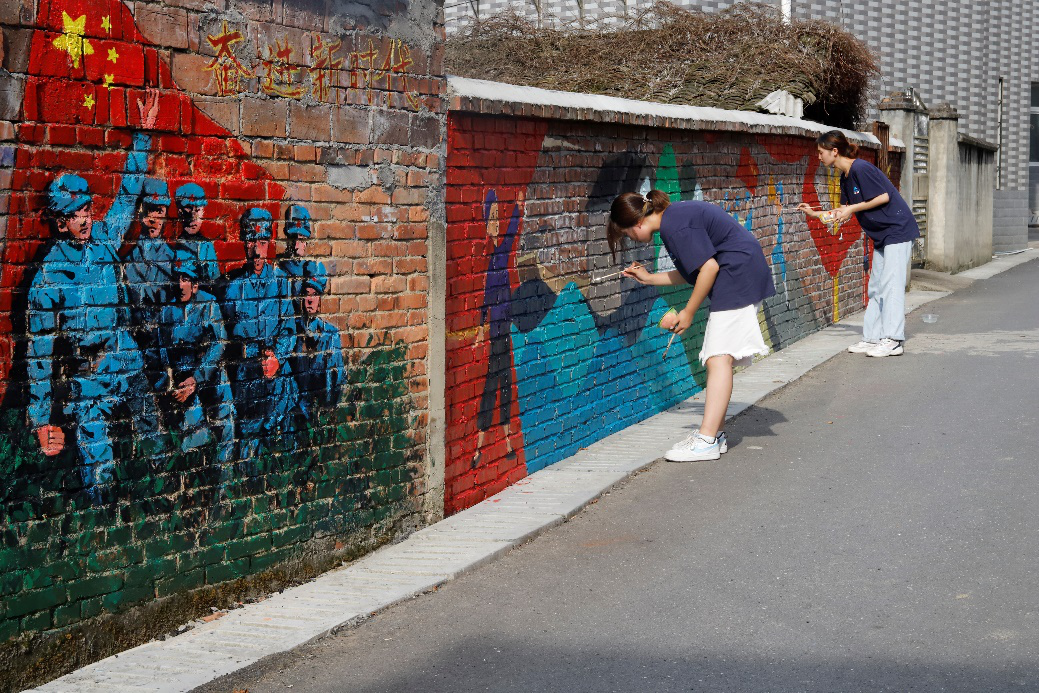 064bfbeb02824f59834d76b6e37308cd.png 三下乡59.png