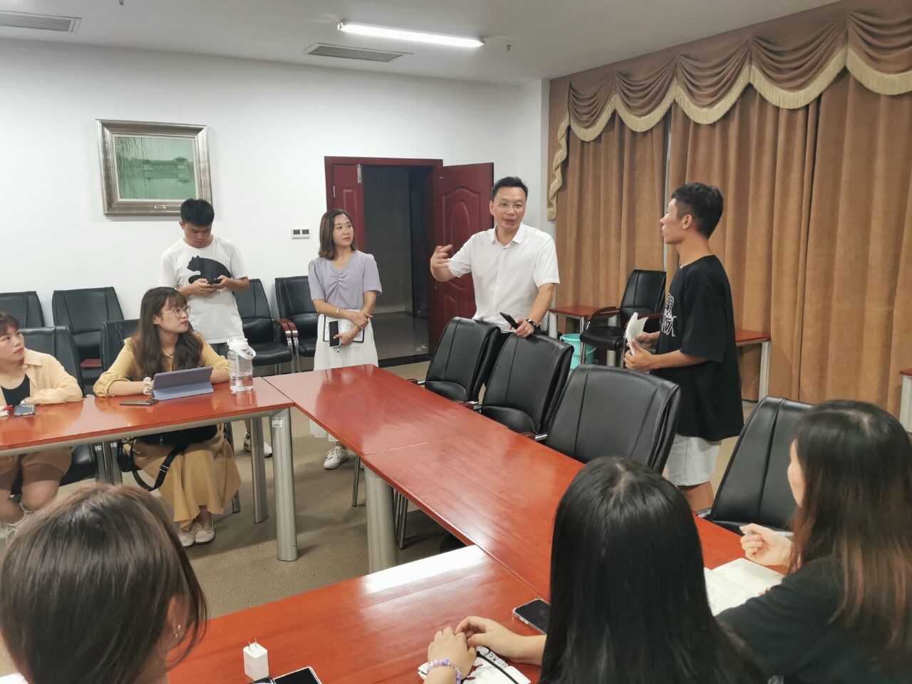 2d1b4a8d56d24978b78a236f5ae0d4e7.jpg 1.jpg