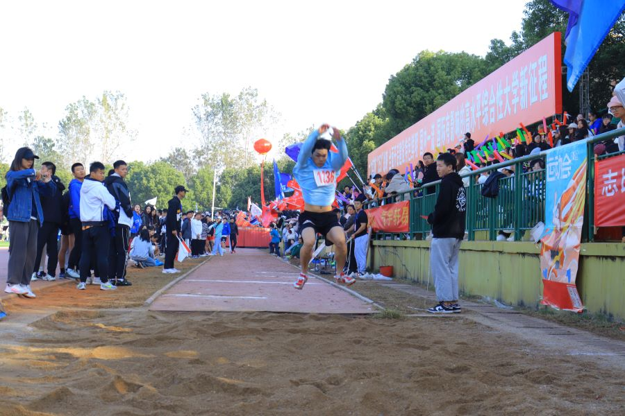 76d14af457f94b959a3c1c9c31519ae4.png 图片3.png